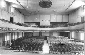 Interior del Teatre Olesa als anys 20